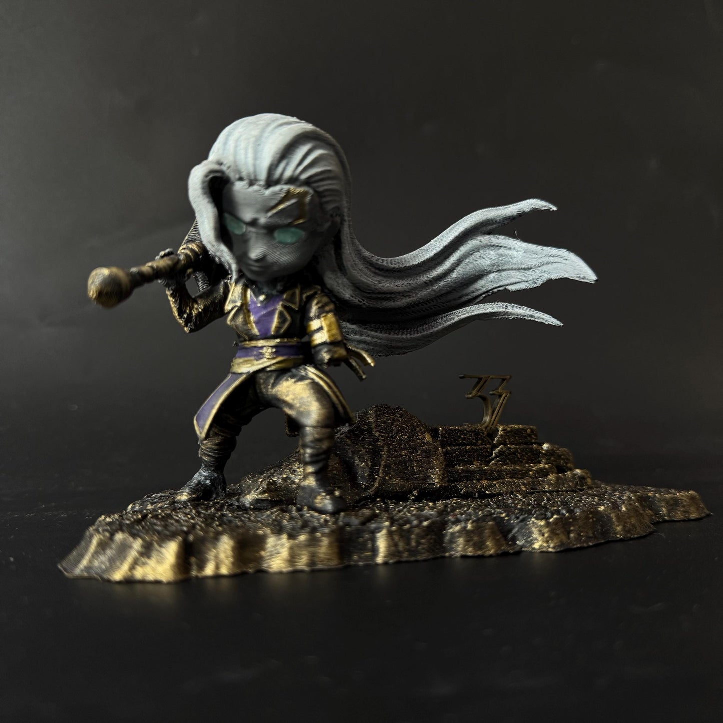 Simon-Inspired Figurine | Clair Obscur Expedition 33 Fan Art | Hand Painted Fantasy Statue & Glowing Eyes