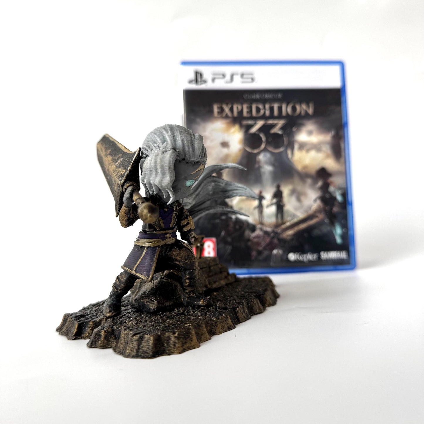 Simon-Inspired Figurine | Clair Obscur Expedition 33 Fan Art | Hand Painted Fantasy Statue & Glowing Eyes