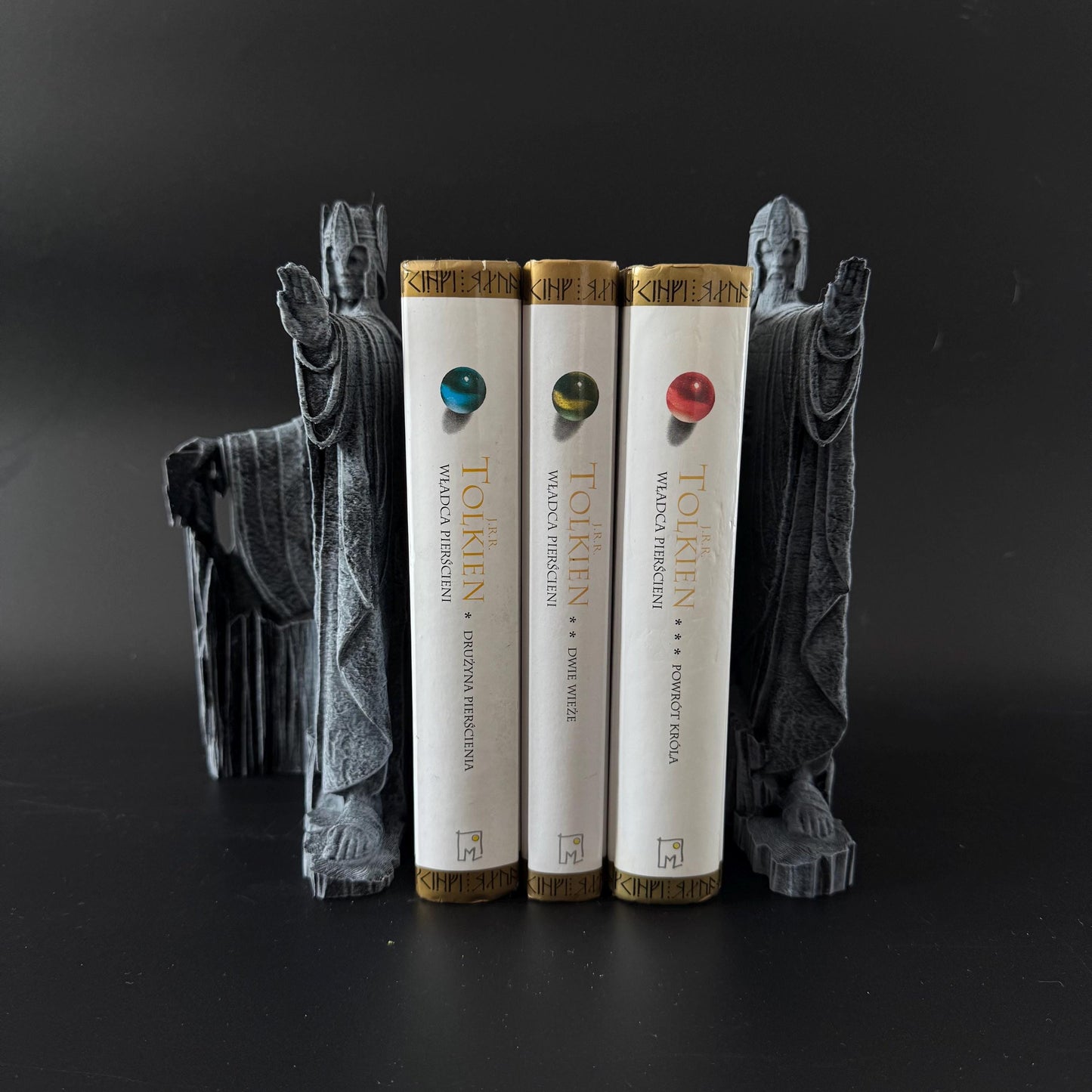 Argonath Statue Bookends: Stone-Style Lord of the Rings Decor