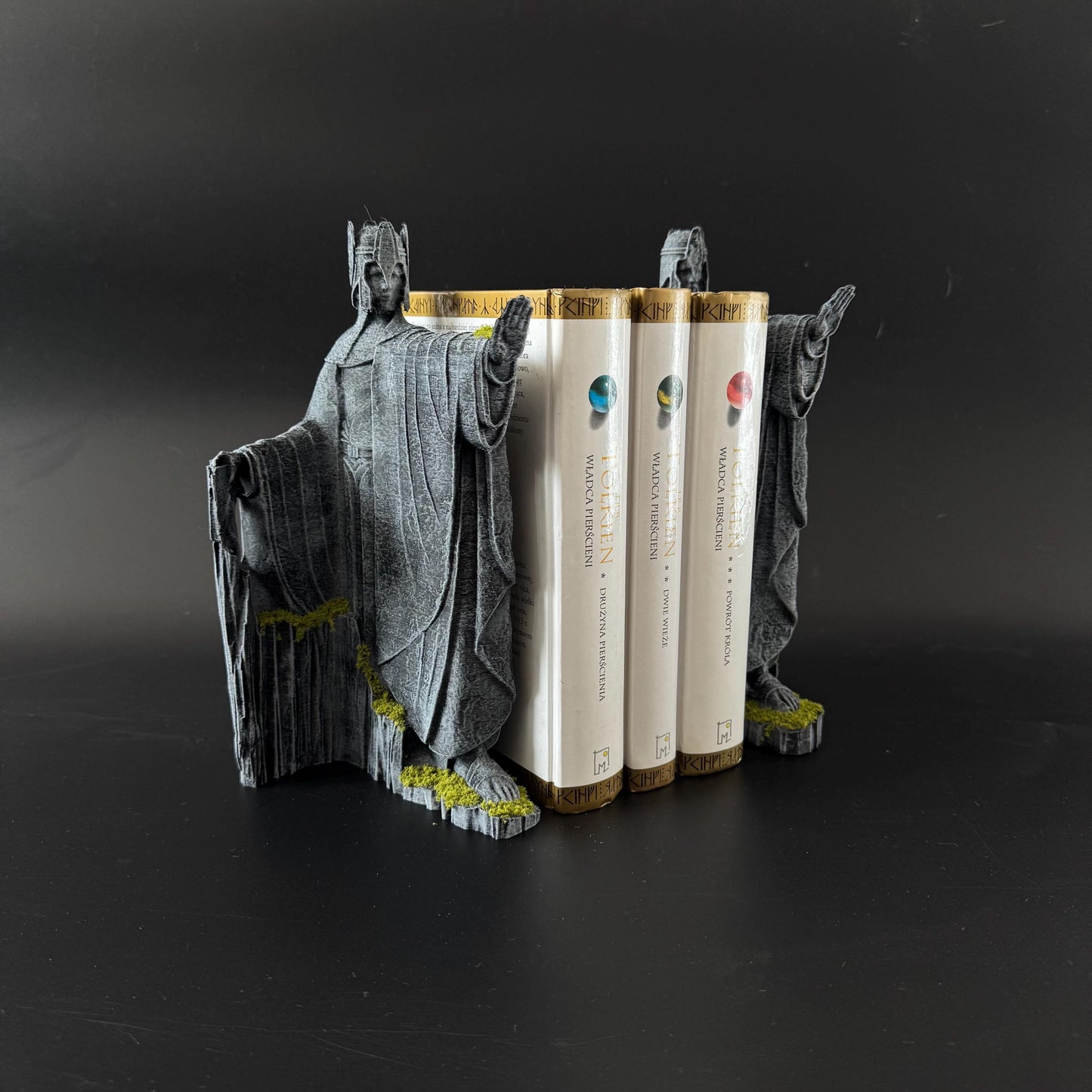 Argonath Statue Bookends: Stone-Style Lord of the Rings Decor