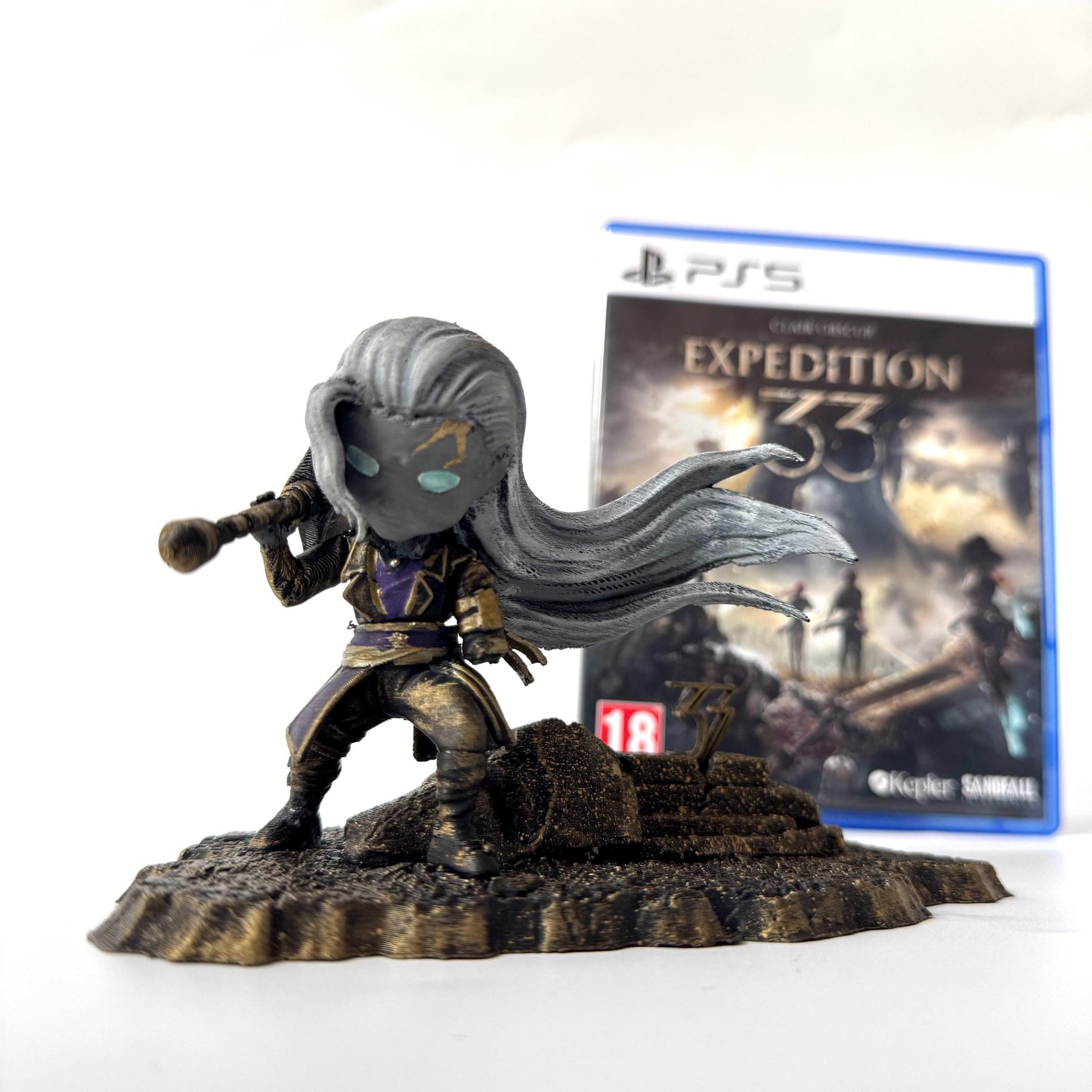 Simon-Inspired Figurine | Clair Obscur Expedition 33 Fan Art | Hand Painted Fantasy Statue & Glowing Eyes