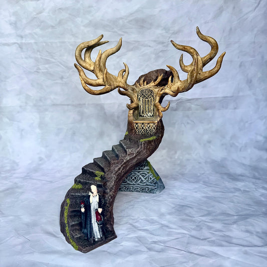 Thranduil Throne Diorama: Hand-Painted Elvenking Figurine